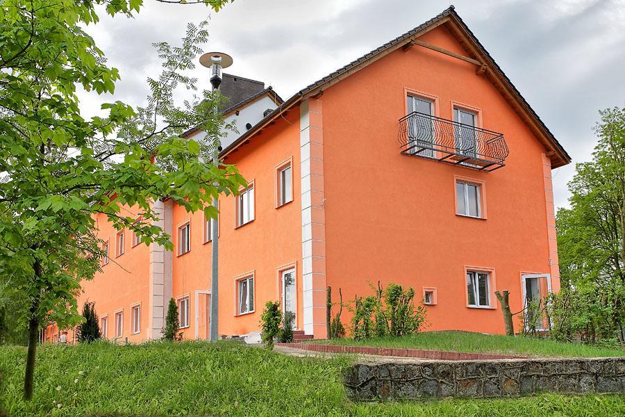 Hotel Albatros Wasosz Exterior photo